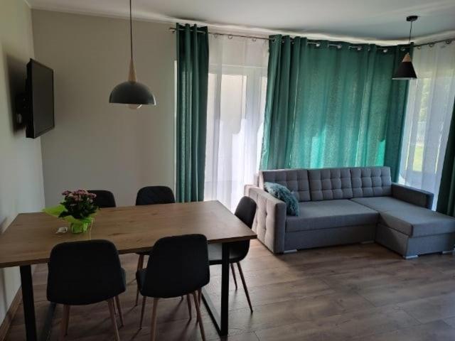 Appartamento Sloneczne Zacisze II Debina  Esterno foto